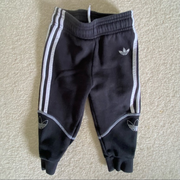 Adidas 18 months black tracksuit - Picture 4 of 4
